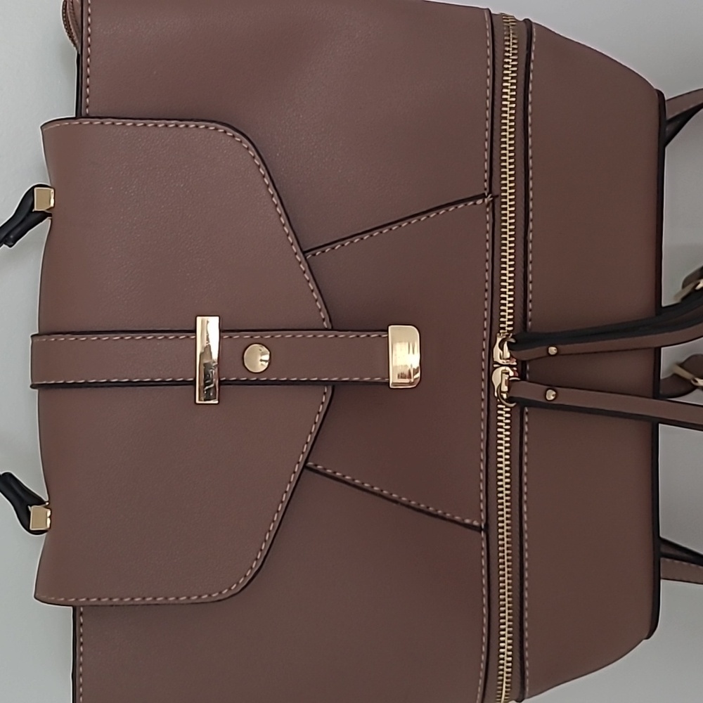 Isabelle backpack. - Picture 11 of 12